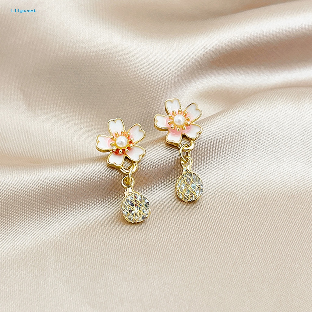 Lilyscent 1pasang Anting Menjuntai Hypoallergenic Untuk Temperamen Prom Anting Drop Tahan Lama Motif Bunga