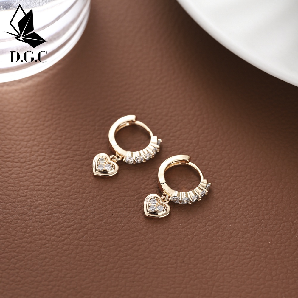 D.G.C✨Anting Titanium Wanita Anti Karat Terbaru 2023 Korea Anting Emas Cinta Berlian Anti Luntur Aksesoris Hijab Perhiasan Anting Dewasa Murah D592