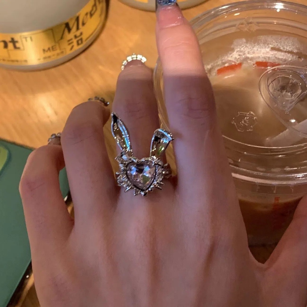 Berlian Bertatahkan Cinta Kelinci Cincin Aksesoris Kepribadian Fashion Retro