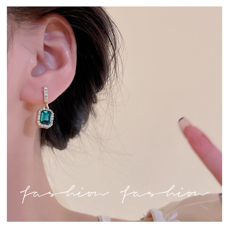 925 Perak Jarum Berlian Emerald Zircon Stud Earrings Fashion Desain Anting Aksesoris Wanita Hadiah