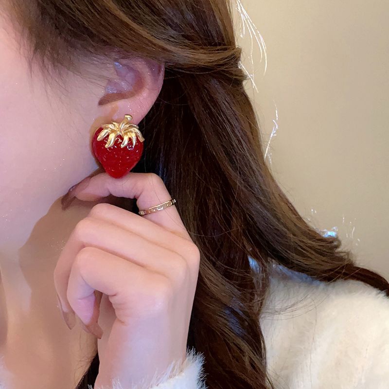 Strawberry Merah Berlebihan Retro Medieval Gaya Baru Manis Niche Anting