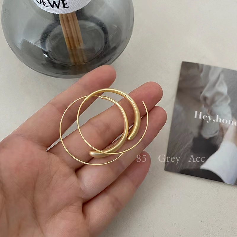 C -shaped Anting Cincin Telinga Spiral Temperamen Penginderaan Tingkat Anting Istimewa Lingkaran Logam Sederhana