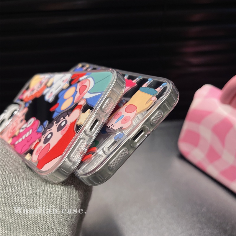 Ins Crayon Shin-Chan Pola Cocok Untuk iPhone 14 Pro Max iPhone Phone Case Permukaan Cermin Kamera Perlindungan Shockproof Kuat Kompatibel Dengan iPhone 13 13pro 13prm iPhone 11 7Plus 8Plus Xr XS 12 Pro Max Casing Ponsel