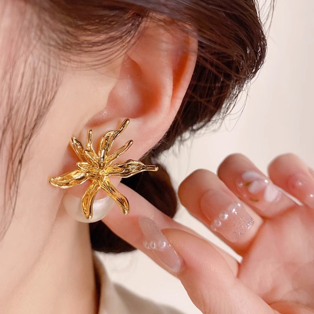 Deartiara2023 Anting Mutiara Bunga Prancis Premium Baru Earstuds Gaya Keren Yang Dipersonalisasi Anting Berlebihan