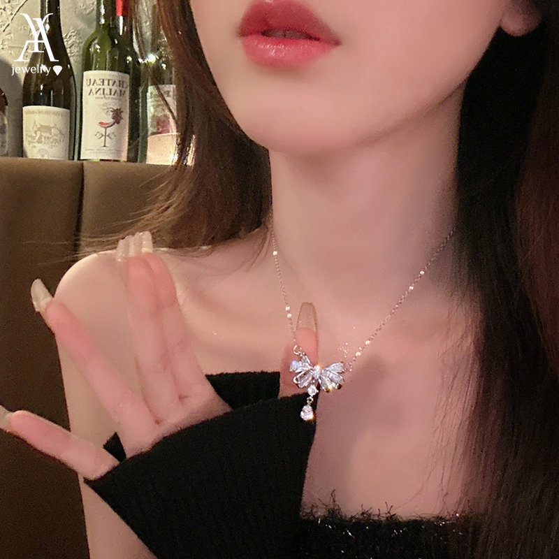 Ay(cn) Kalung Liontin Busur Kristal Bersinar Choker Rantai Silver Untuk Aksesoris Perhiasan Wanita