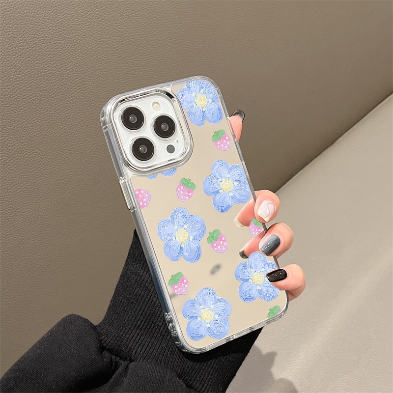 IPHONE Lukisan Strawberry Biru Bunga Cermin Ponsel Case Kompatibel Untuk Iphone11 12 13 14 12Pro 13Pro 14Pro Pro Max XR X XS Max Electroplating Tombol Perlindungan Mirror Cover