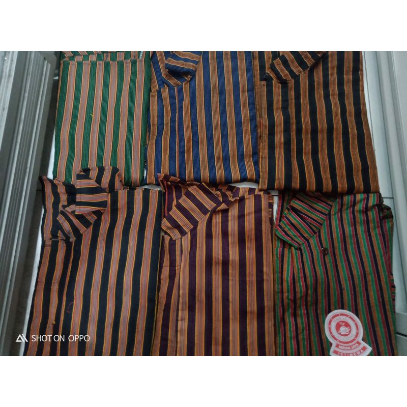 Kebaya dan Sorjan kebaya wanita baju kemeja adat jawa sorjan surjan lurik garis pria cowok bapak dew