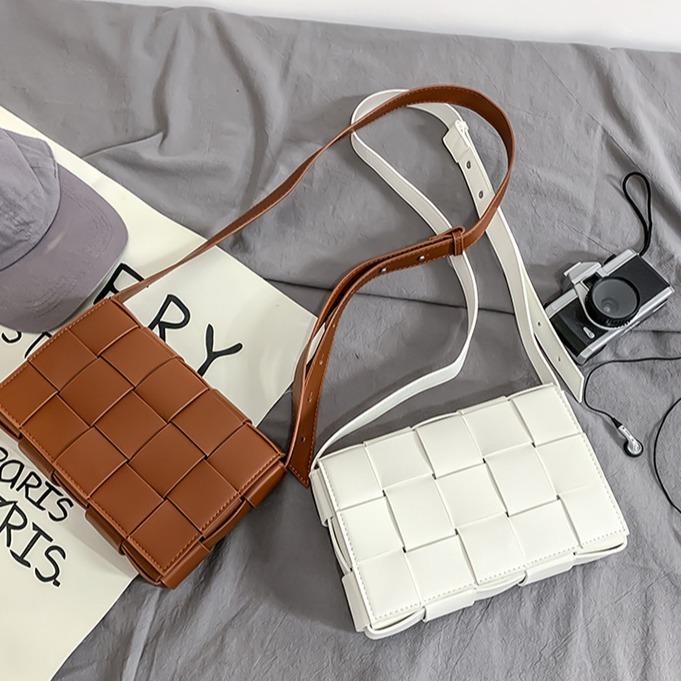 [TERLARIS] Tas Selempang Pria Kulit Tas Kecil Tas Jalan Pria Anyaman METRO WARNA LX_Store