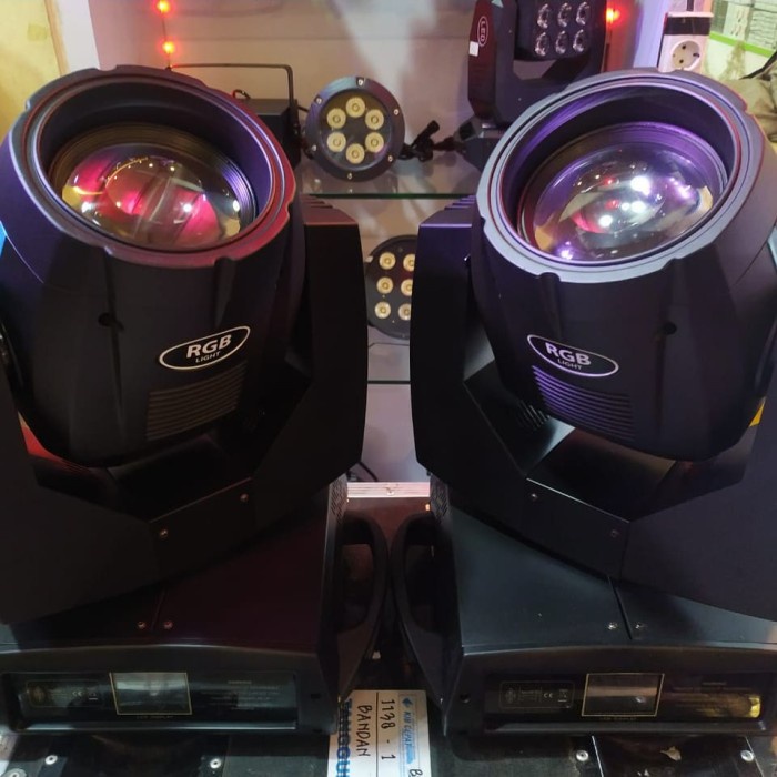 Moving Head Beam 260 Daya : 260 Watt Voltase : AC 220 Volt