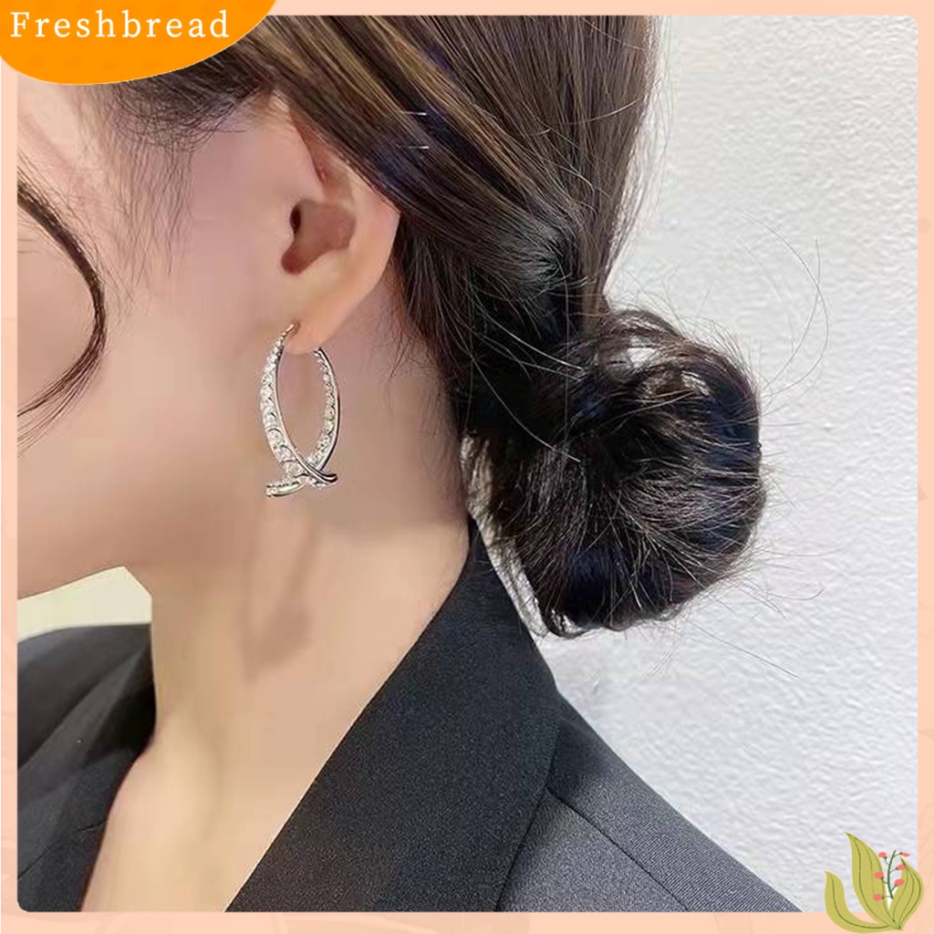 &lt; Freshbread &gt; Lady Earrings Bentuk Bulan Indah Busur Runcing Mengkilap Berlian Imitasi Pacaran Anting Hadiah