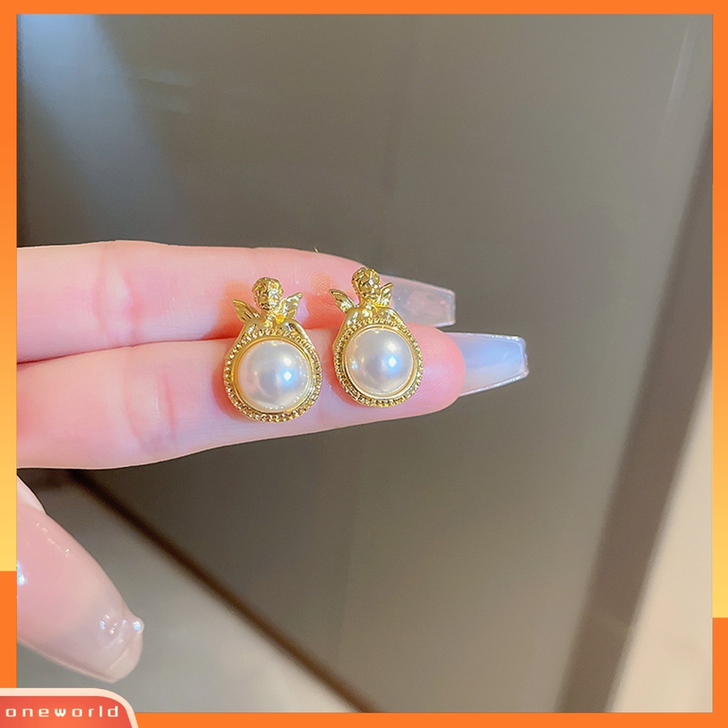[OWR] 1pasang Ear Studs Golden Angel Elegan Temperamen Geometris Bulat High Gloss Mutiara Imitasi Wanita Anting Perhiasan Aksesoris