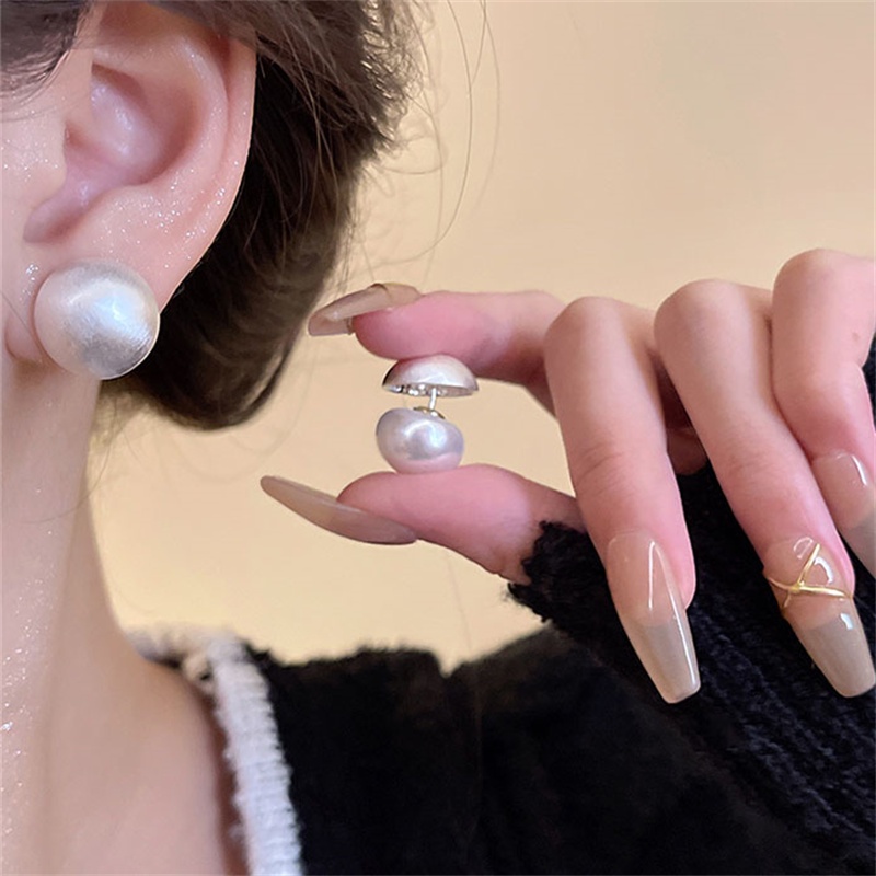 Jepang Korea Temperamen Sederhana High-End Unik Gaya Baru Fashion Anting Logam Elegan