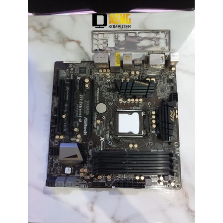 Motherboard Mainboard Mobo Pc Gaming Merk ASRock Z77 Extreme4 - M Socket 1155 Support Sandy dan Ivy