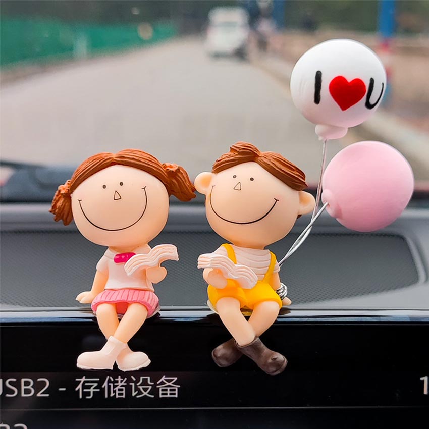 Miniatur Boneka Anak Laki-Laki / Perempuan model boneka couple imut lucu Untuk Dekorasi Interior Mobil