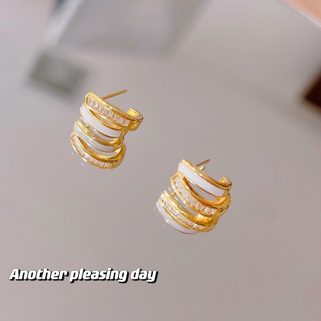 Goldkingdom Aksesoris Perhiasan Fashion Ready Stock, Anting Karet Drop Wanita Kelas Atas, Anting Angin Dingin Halus