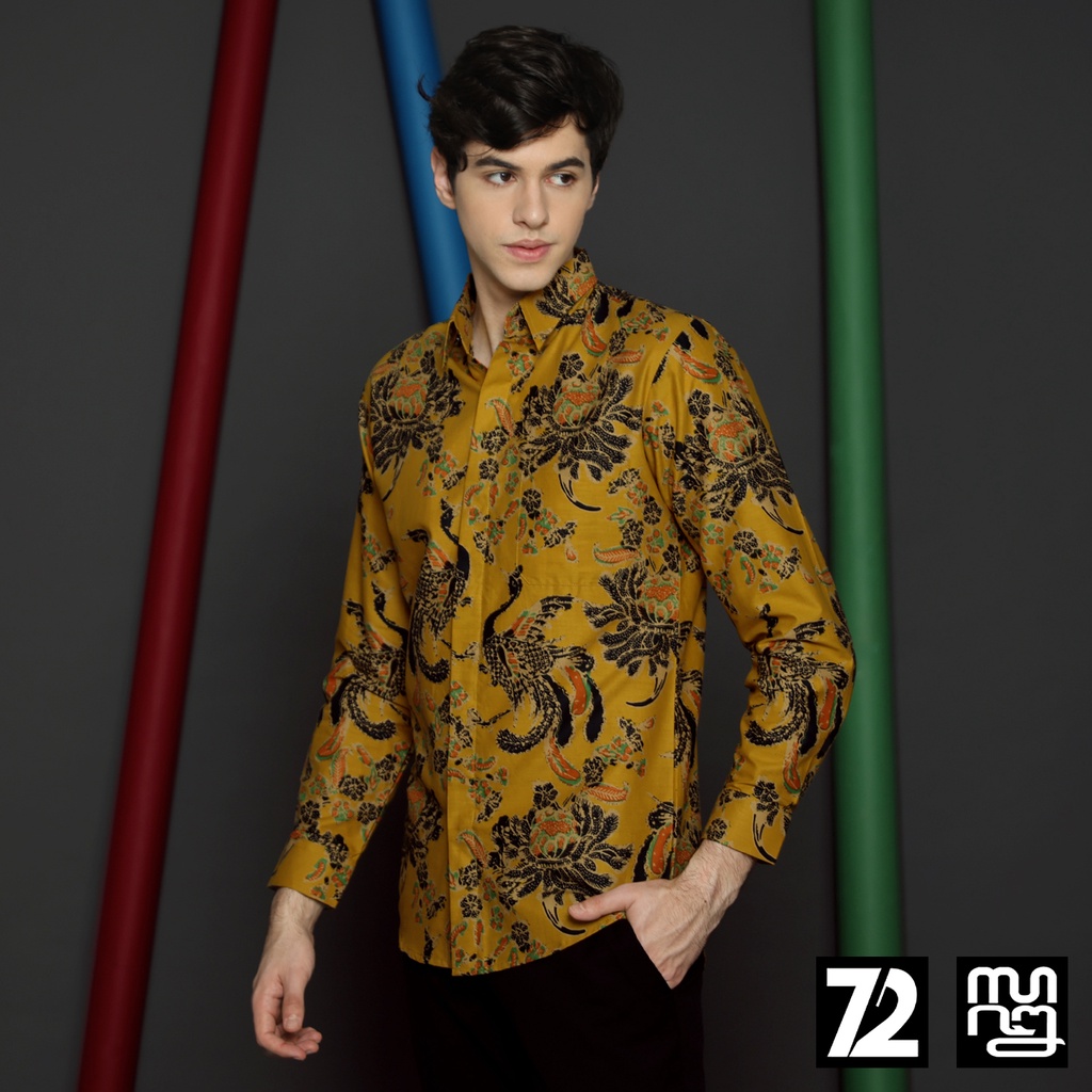 BAJU BATIK PRIA Kemeja Lengan Panjang Slimfit Slim Fit Premium Warna Kuning Hitam Orange 723696 Cap 72 - Baju Kemeja Atasan Pakaian Setelan Batik Pria Cowok Laki Laki Remaja Keluarga Kantor Lengan Panjang Modern Slimfit Slim Fit Premium Kekinian