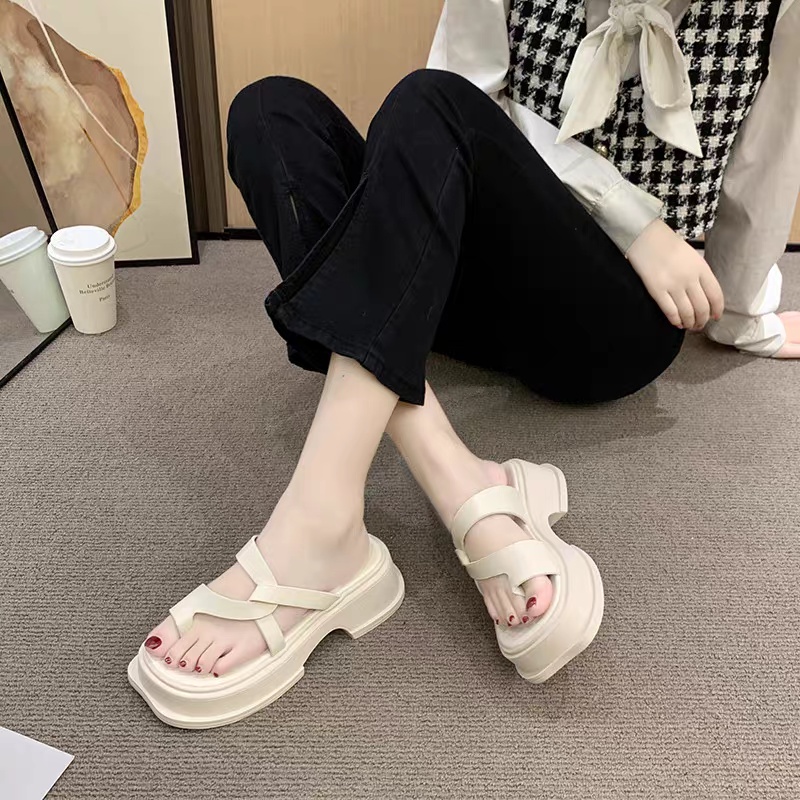 COD Sneakersdaiy 672 Sandal Platfrom Wedges Wanita Sandal Korea Style