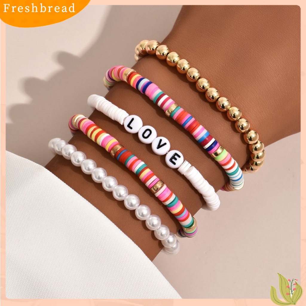 &lt; Freshbread &gt; 5Pcs Gelang Unisex Warna-Warni Bohemian Polymer Clay Love Huruf Mutiara Imitasi Gelang Untuk Pesta