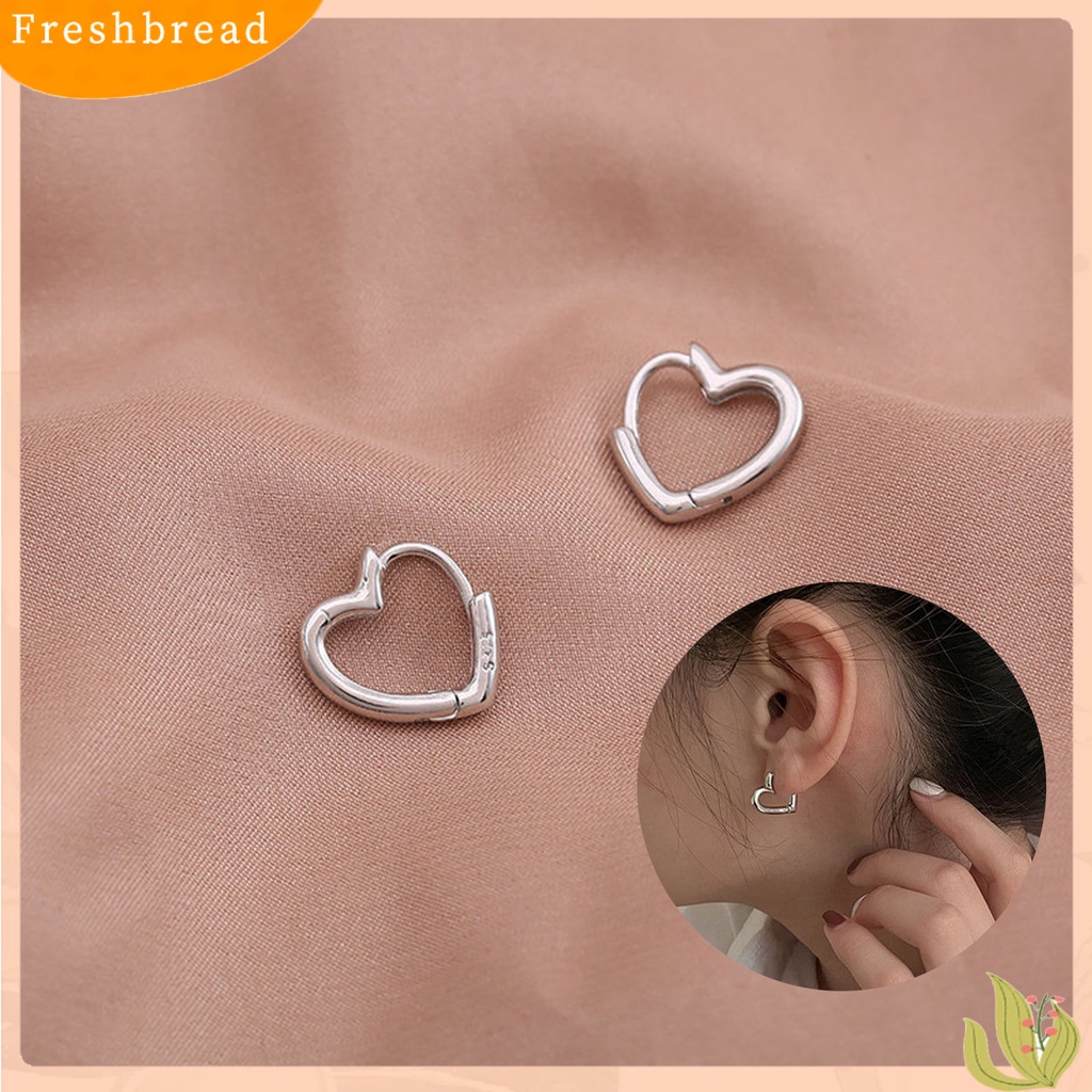 &lt; Freshbread &gt; Anting Bentuk Hati Dekorasi Full Luster Warna Silver Anting Tusuk Kecil Simple Untuk Pesta