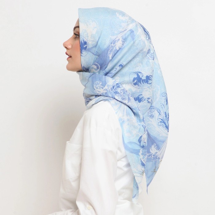 TERBATAS Hijab Belle Scarf by Kla Itang Yunasz - blue sky