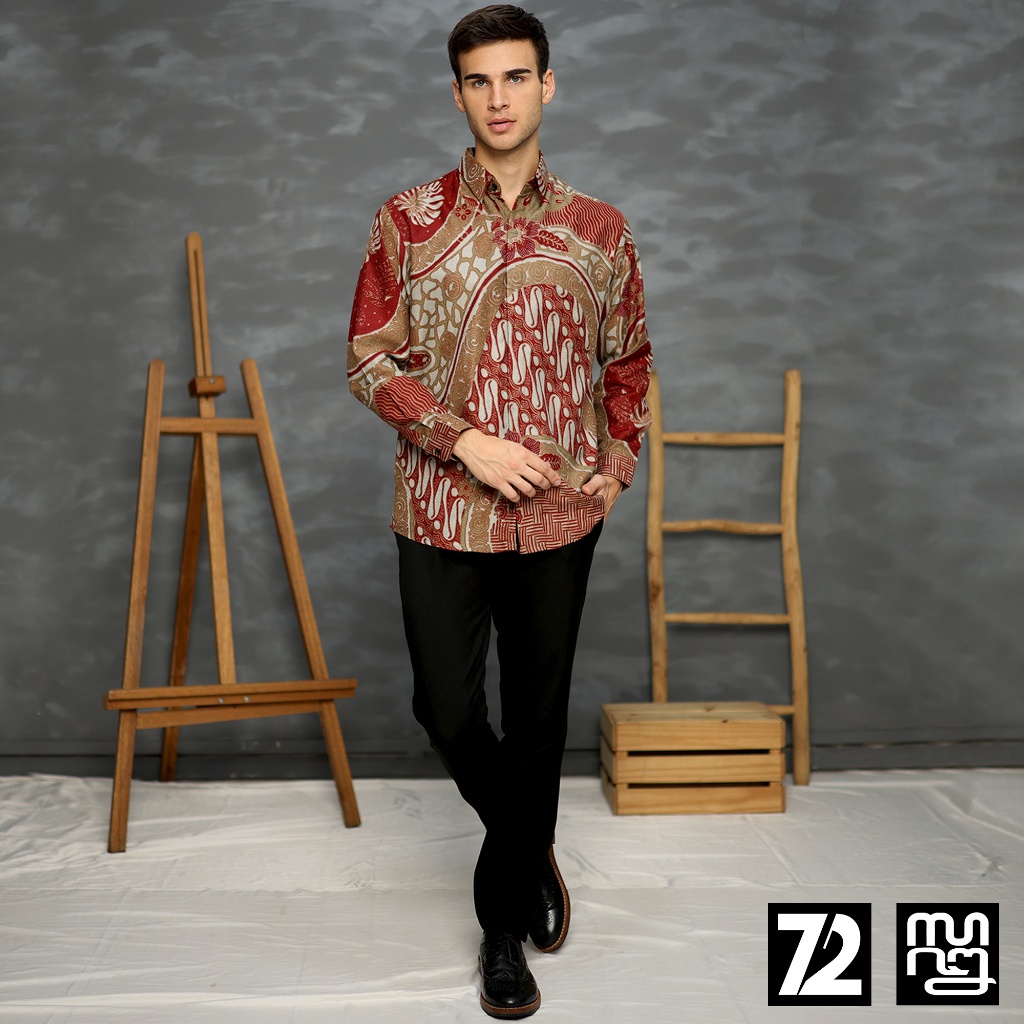 KEMEJA BATIK PRIA LENGAN PANJANG Kemeja Dobby Slimfit Motif Parang Roll Warna Merah Maroon 723443 Cap 72 - Baju Kemeja Atasan Pakaian Setelan Batik Pria Cowok Laki Laki Remaja Keluarga Kantor Lengan Panjang Modern Slimfit Slim Fit Premium Kekinian