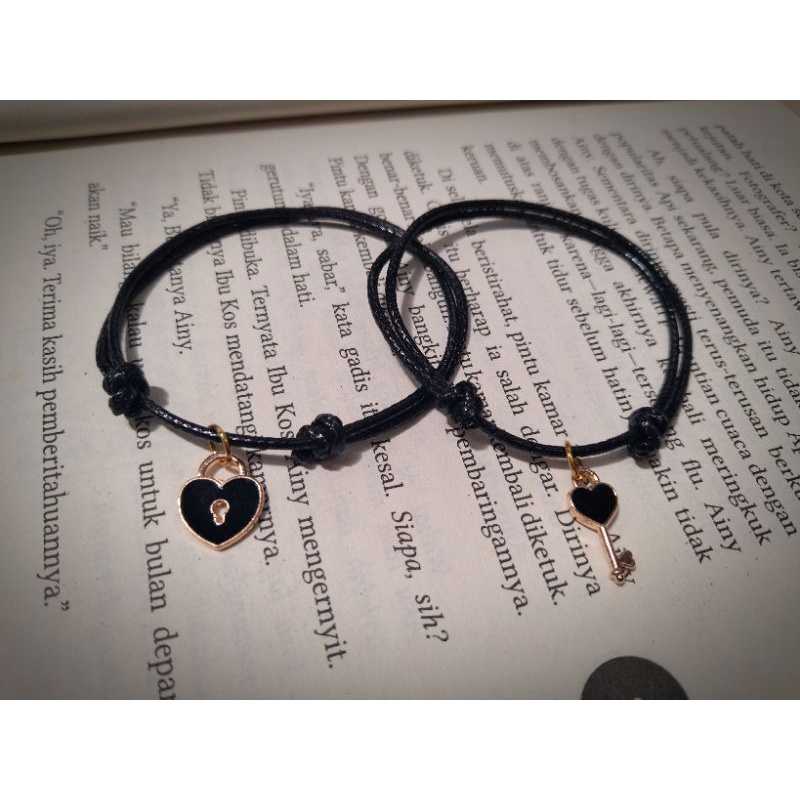(COD) Gelang Couple | Gelang Kunci gembok | Gelang Tali korea 1.5 | Banyak warna | Belanja di atas 5
