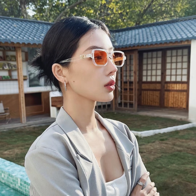 (YUZHU) Korean Fashion Small Square Frame Anti UV Sunglasses INS Style Candy Color Ocean Piece Sunglasses