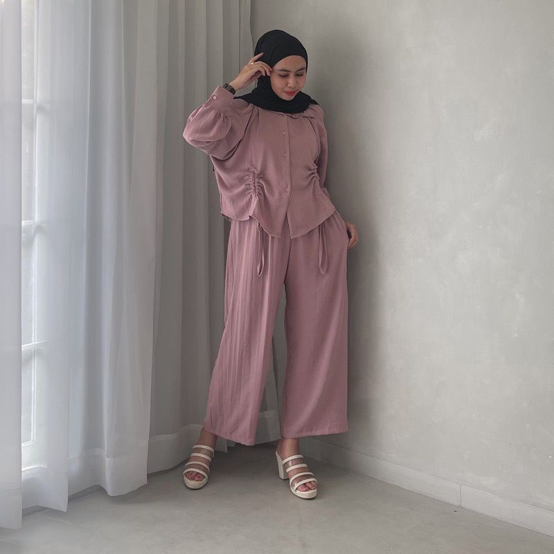 CASANDRA SET ONE SET WANITA CRINGKEL AIRFLOW