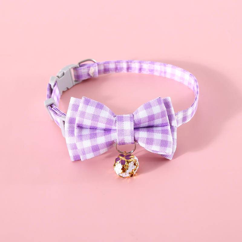 Pet bow tie collar Dengan Lonceng Bunga Kucing Dilepas Lapisan Ganda Segar Lucu Kotak-Kotak Kerah Busur Kucing Anjing Aksesori Leher Yang Dapat Disesuaikan