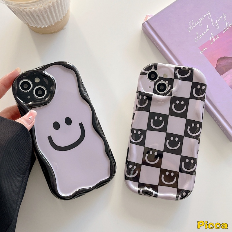 Checkerboard Kartun Smiley Case Untuk Vivo Y36 Y02T Y12i Y15 Y16 Y02A Y20 Y17 Y02 Y12 Y35 Y11 Y22 Y22s Y15s Y91C Y20s Y31 Y53s Y50 Y30i Y21s Y20A Y15A Y51A 3D Penutup Tepi Bergelombang Lengkung