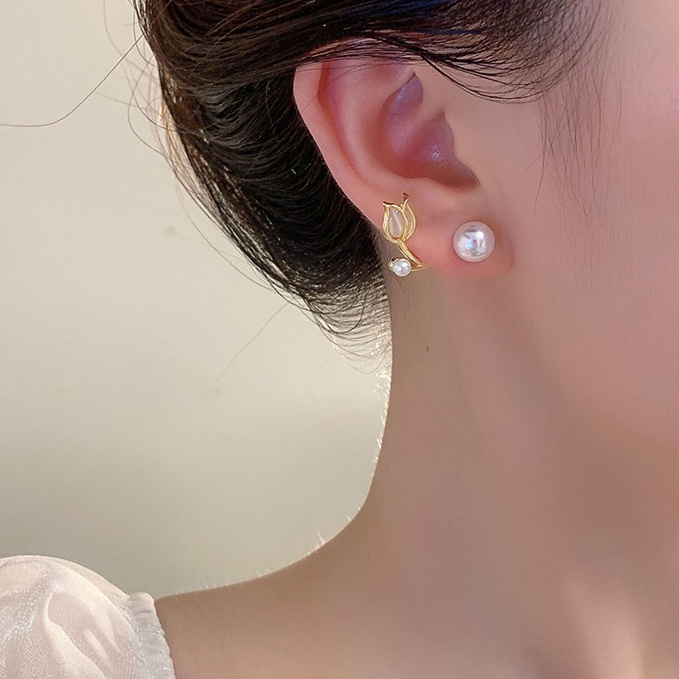 Ay (CN) Anting Bunga Tulip Anting Tusuk Mutiara Emas Elegan Untuk Aksesoris Perhiasan Wanita