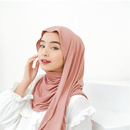 HIJAB PASHMINA RAYON KAOS ORI PREMIUM PASMINA WANITA  BAHAN RAYON PREMIUM INI FASHIONKU