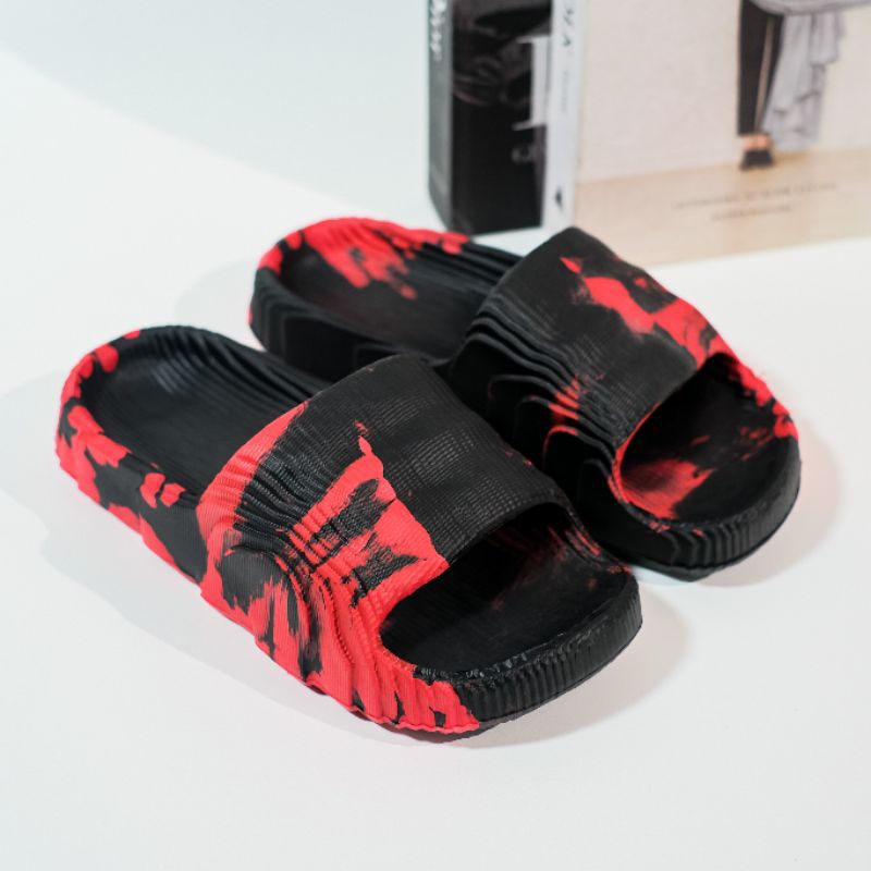 Sendal Adilette Slop Pria Terbaru 2023 Sendal Slide Cowok Premium Trendy Santai Sandal Slop Pria Rumah