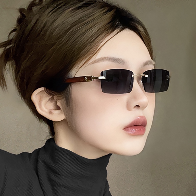 Fashion Square Aesthetic Shades Sunglasses Untuk Wanita/Men Metal Frame Sunglasses Eyewear