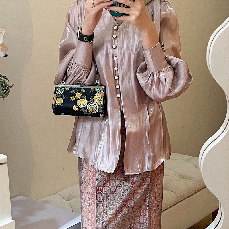 BEFAST - ZNF OOTD WANITA HEM REVI / Naila Shimmer Shirt / Kemeja Wanita Model Terbaru / Fashion kekinian Remaja ABG Trendy / Atasan Wanita Lengan Panjang / Outfit Wanita Daily kerja / Pakaian Casual Terlaris