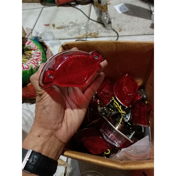 lampu belakang setopan CB lampu setopan belakang CB model kodok 1set model bolham /lampu belakang se