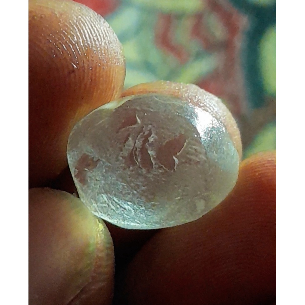 Bahan batu fosil mani gajah putih super kristal ukuran kantoran kode 011