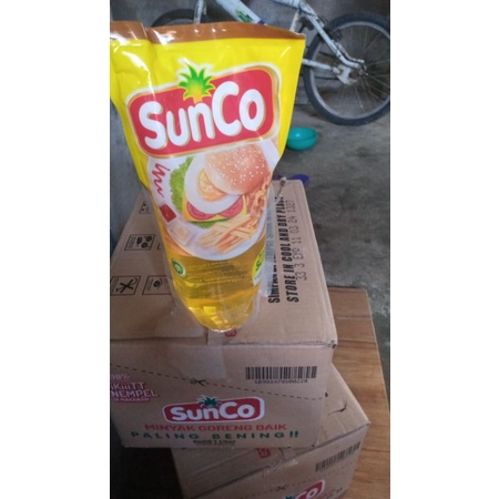 

sunco minyak goreng 1 liter