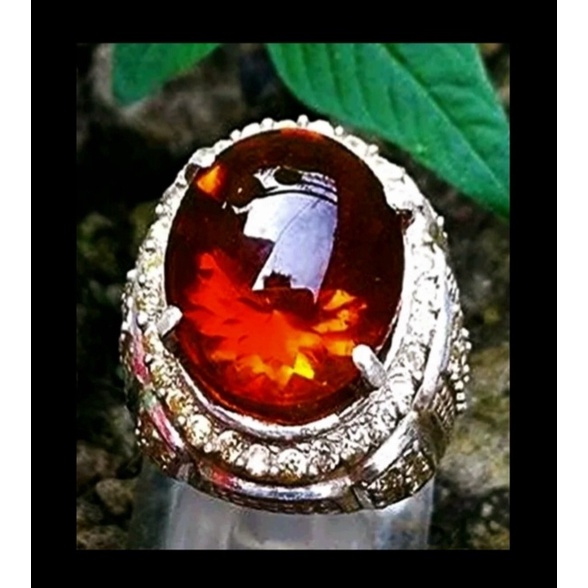 Natural Redish Fire Opal Wonogiri Cating Size Kantoran