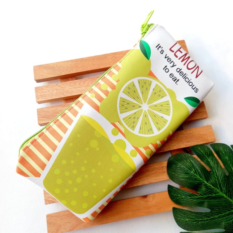 

Untuk anak Kotak Pensil Lucu Tepak Pensil Medium Size Motif Freshy Juice