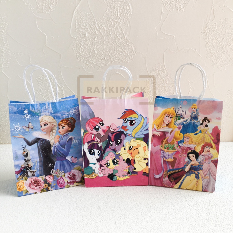 

paper bag tas kertas snack souvenir hampers ultah anak frozen princess pony