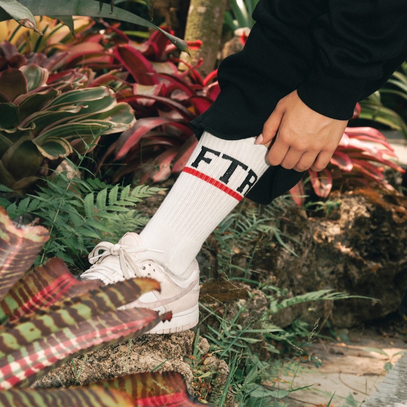 First Time Round - Racing Socks - Red