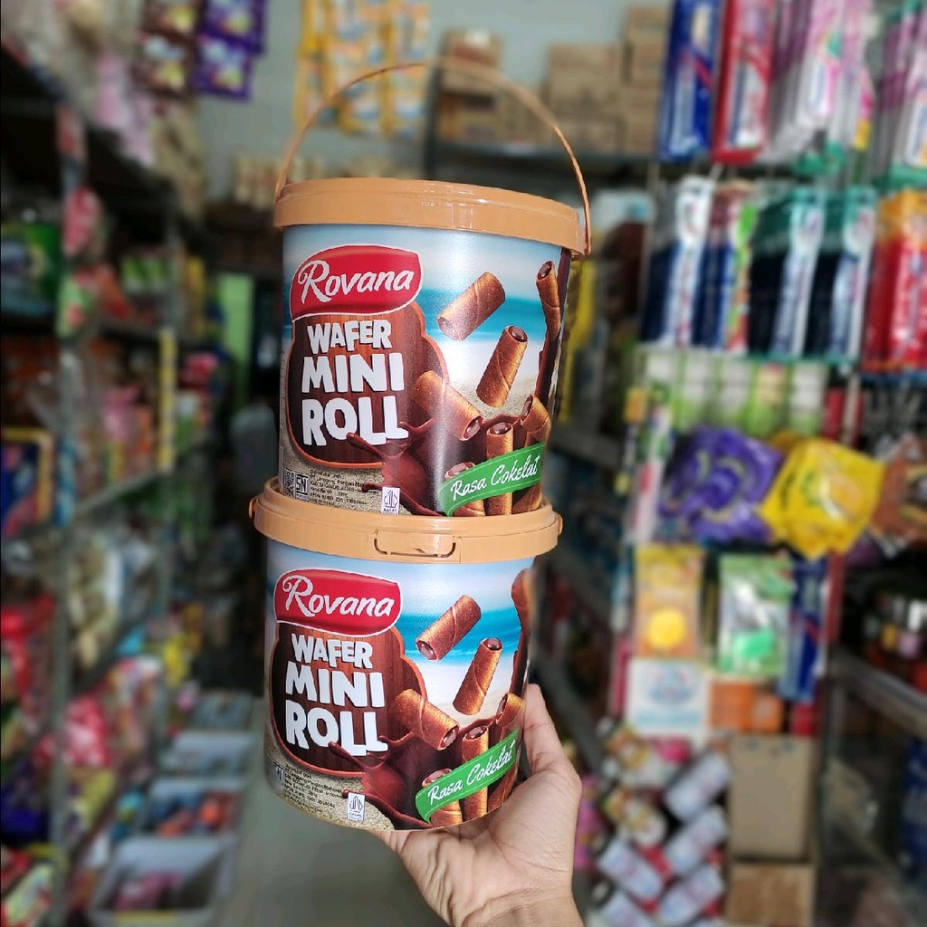 

PAKET (2 TOPLES) Rovana Wafer Mini Roll Rasa Cokelat 280g