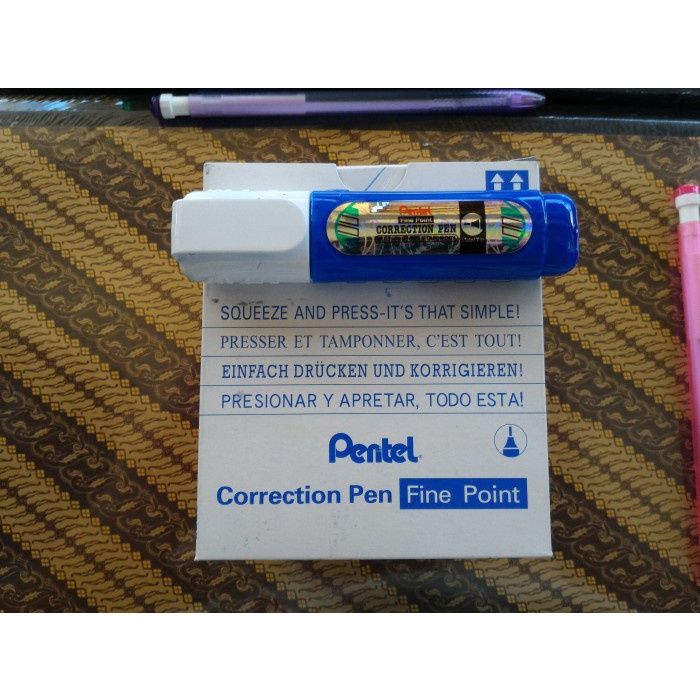 

Tip Ex Pentel ZL31-W (Gepeng)