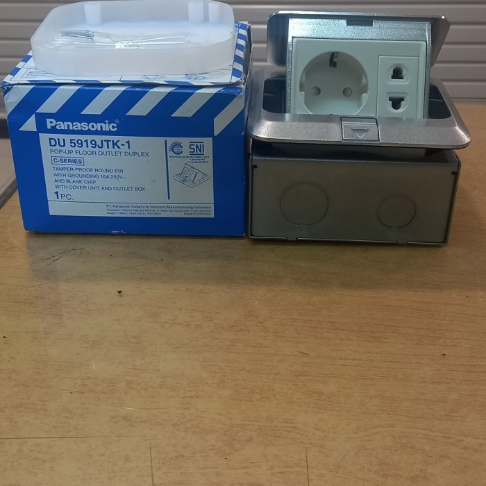 stop kontak lantai panasonic du5919JTK-1