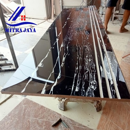 keramik tangga 30x90 30x100 hitam motif list pijakan granit stepnosing Keramik motif kayu 30x90 30x1