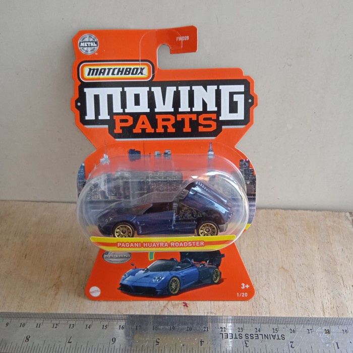 LPK27 matchbox pagani huayra moving parts