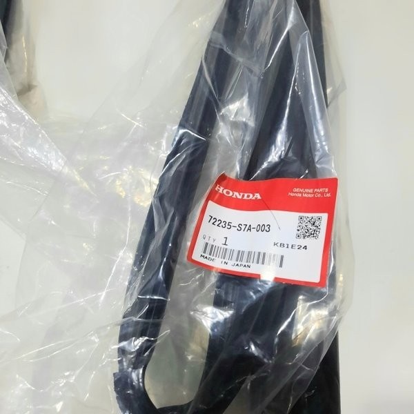 PRE ORDER Karet Run Channel Rel Kaca Jendela Pintu Depan Kanan Stream 1.7 2.0 Original Honda
