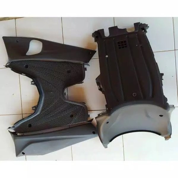 SPAREPART MOTOR BAUT COVER BODY KASAR BAGIAN BAWAH VARIO 110 SPART