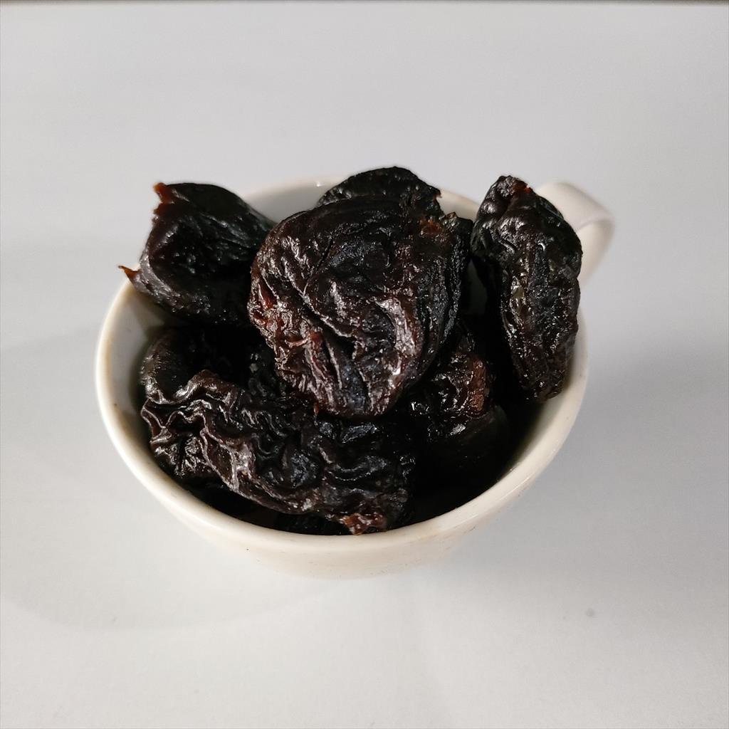 

Prunes ( Pitted Prune Plum Manisan Buah Kering ) 100g